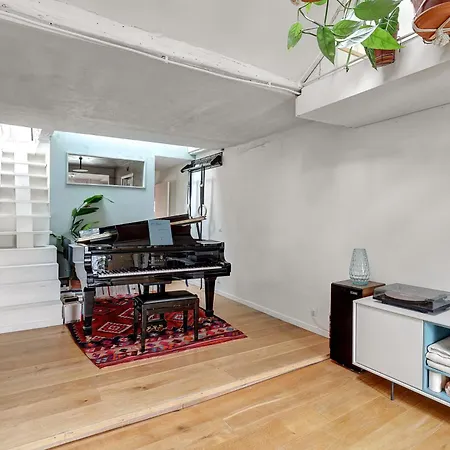 Pretty Parisian Penthouse Lejlighed