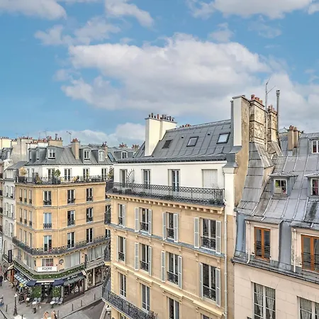 Pretty Parisian Penthouse 公寓